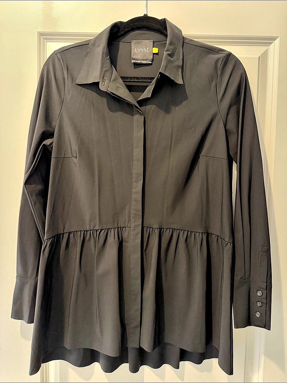 LYSSE Black Button-Down Peplum Shirt Size Small